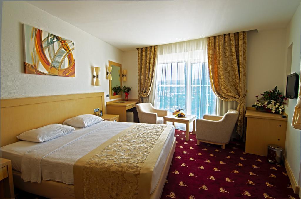 Lamos Resort Hotel & Convention Center Kumkuyu Luaran gambar